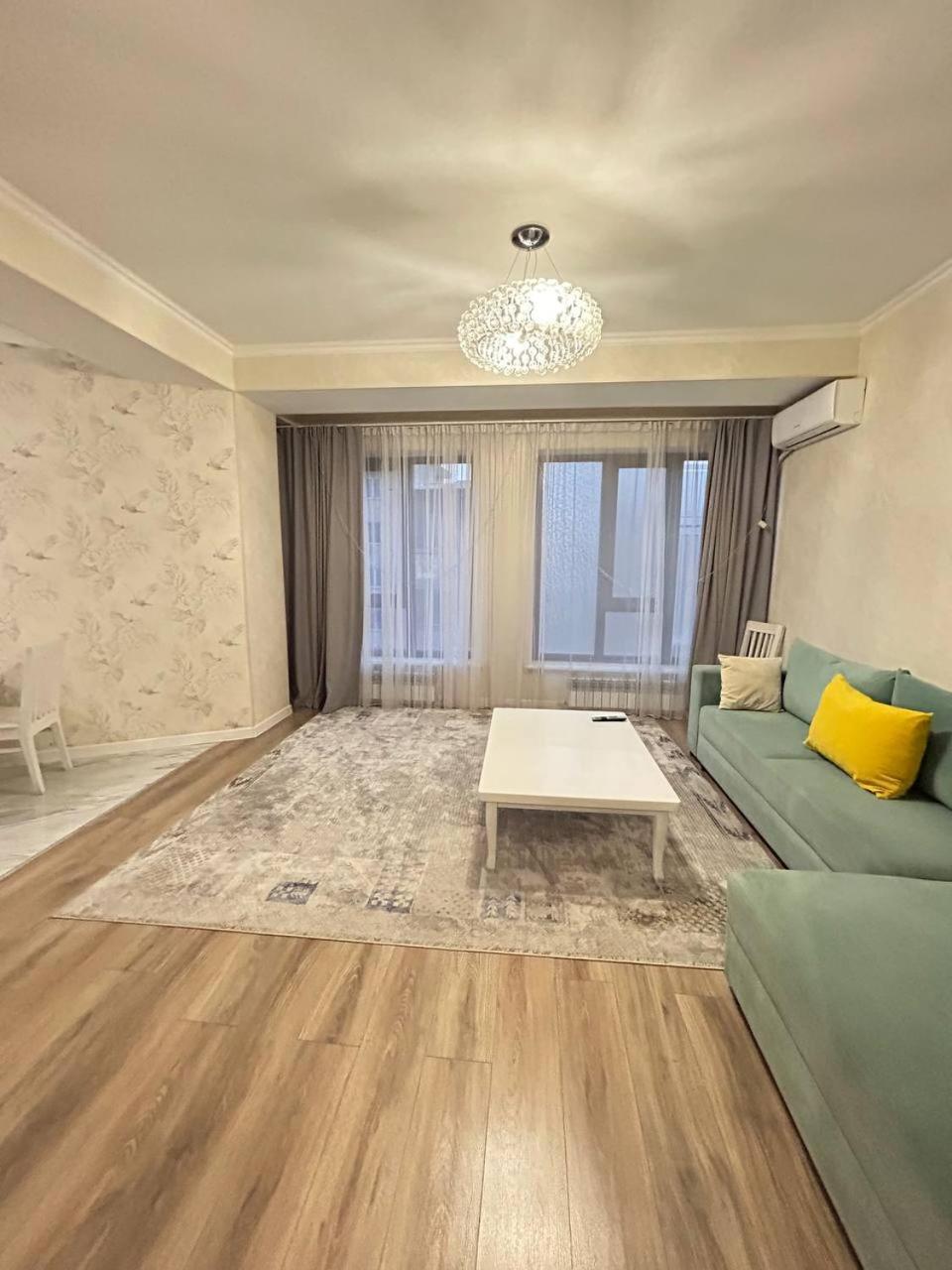 Apartamento Ecohouse Bishkek Exterior foto